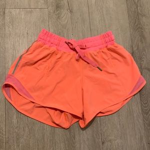 Lulu lemon size 4 neon pink hotty hot shorts 4”